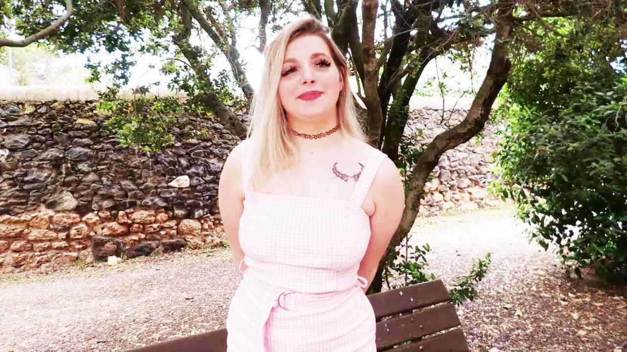 Jacquieetmicheltv Matylde 19 Has Fire in Her Legs XXX Porn 2022