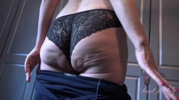 Auntjudys Your Stepmom Maggie Moon Rewards You for Cleaning Your Room