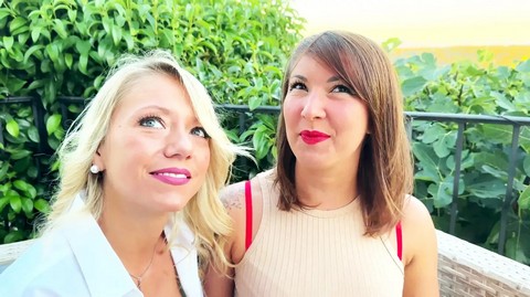 jacquieetmicheltv – Lexi gets down to business with Ashley…